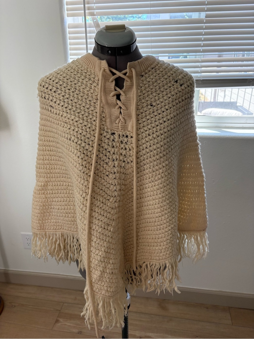 vintage 70s wool poncho